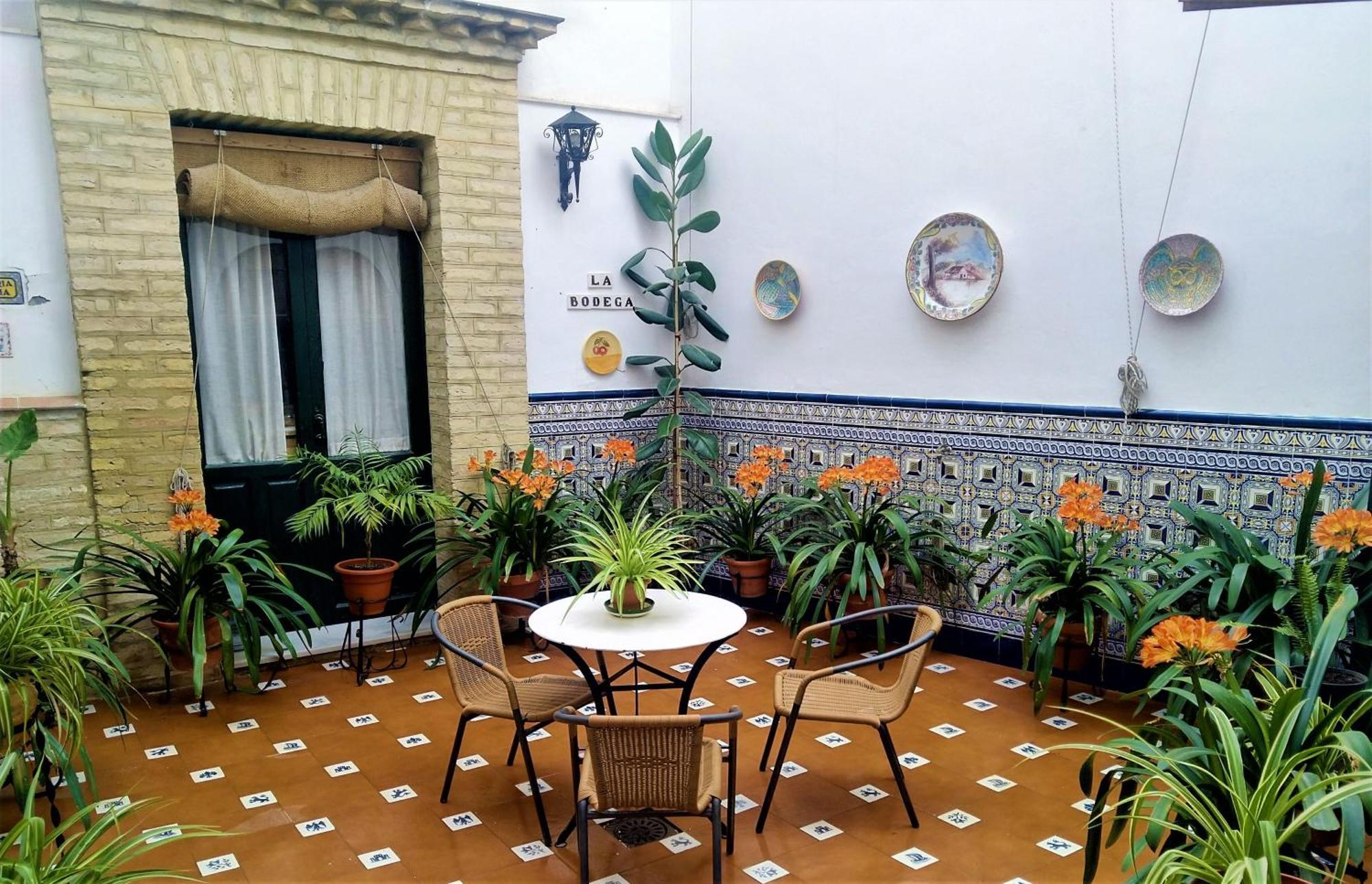 Hostal Bellido Montilla Exterior photo