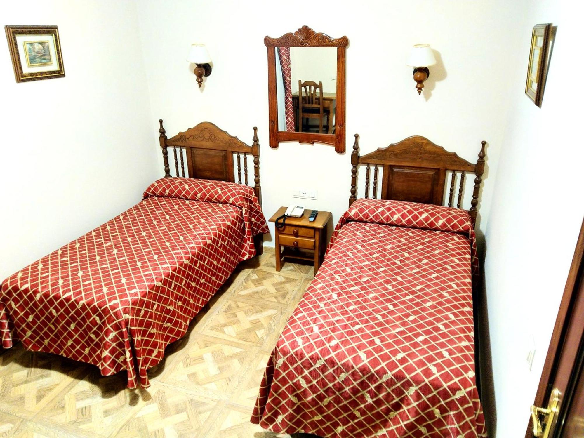 Hostal Bellido Montilla Exterior photo